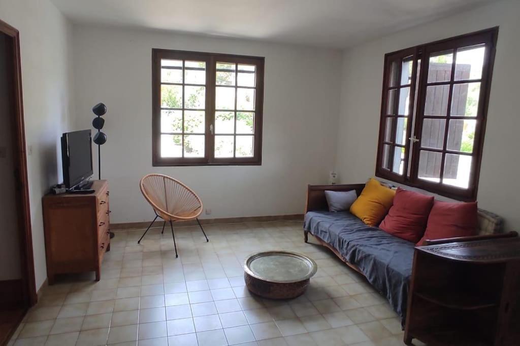 Appartement Au Fond Du Jardin Saint Jean du Pin Екстериор снимка